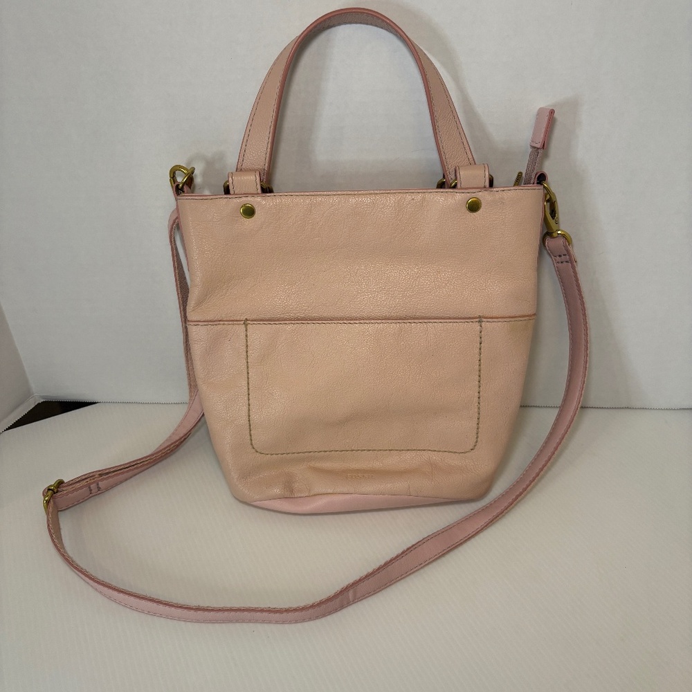 Fossil Amelia Bucket Bag Crossbody/Shoulder Brass Hardware Pink/Rose Leather